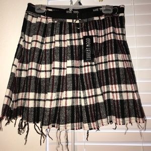 NEW w/o Tags/DOLLSKILL/ CURRENT MOOD WOOL plaid skirt!! XL